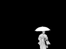 Cronica unui zâmbet ascuns