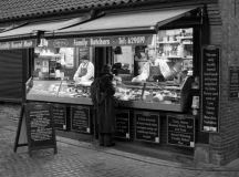 Dans cu miros de piper